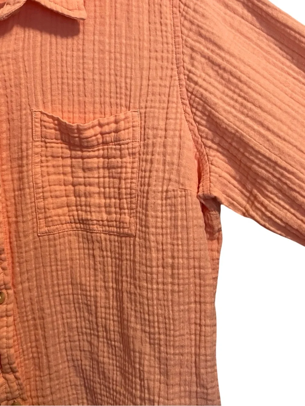 L.L.Bean Women's Cloud Gauze Shirt, EUC Long-Sleeve Button-Up in Dark Salmon - Picture 8 of 8